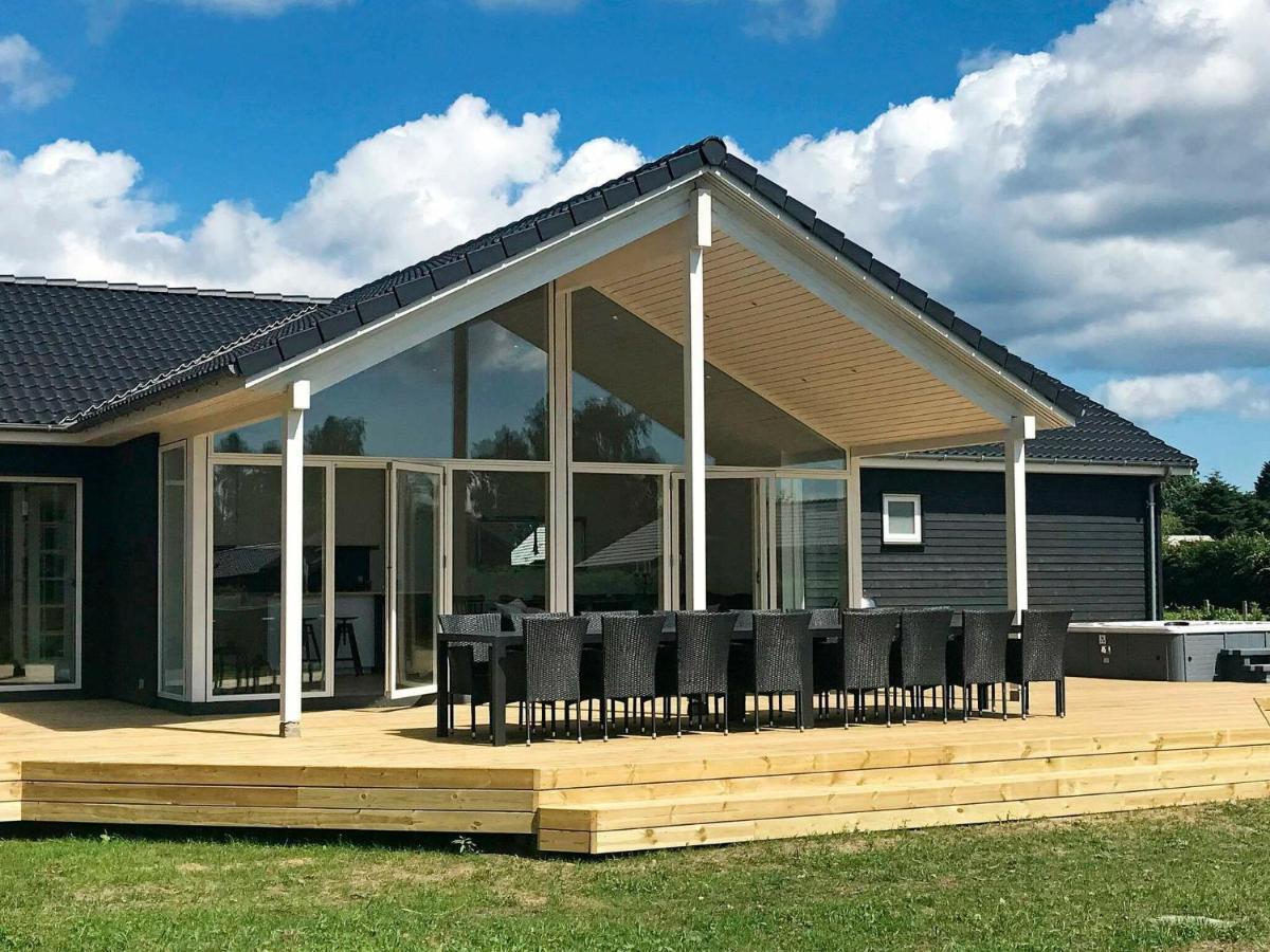 14 Person Holiday Home In V Ggerl Se Bøtø By Esterno foto