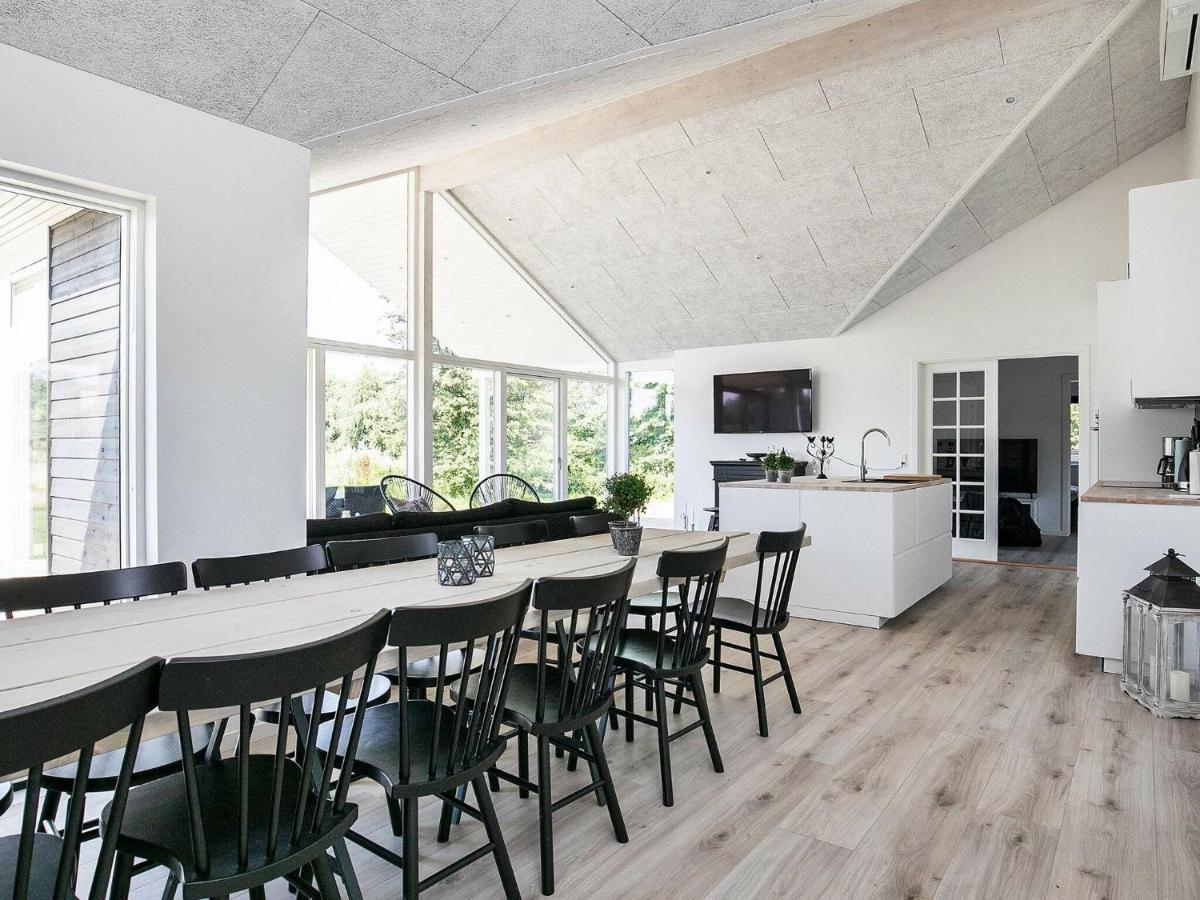 14 Person Holiday Home In V Ggerl Se Bøtø By Esterno foto